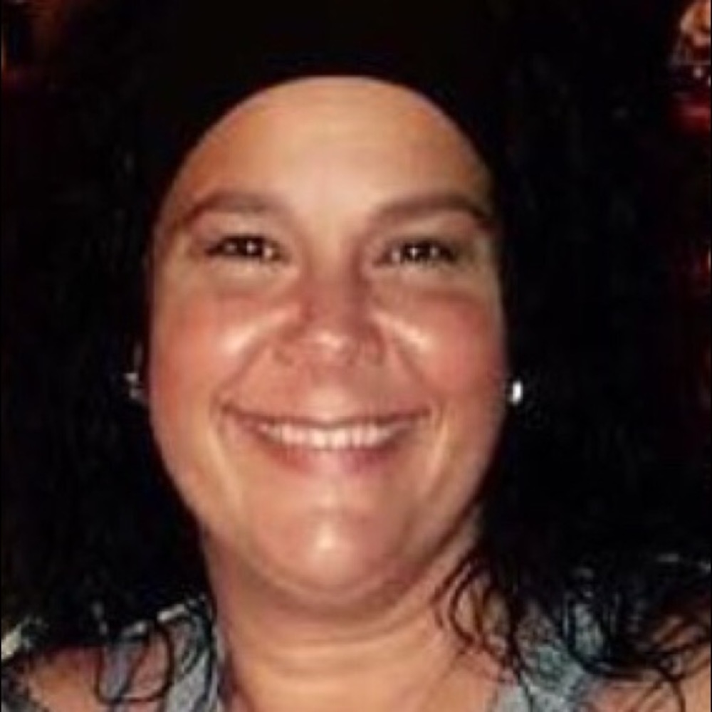 Meet your Posher, Adina